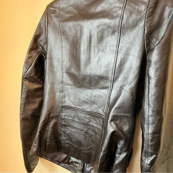 Italian Leather Jacket - Picture 4 of 16
